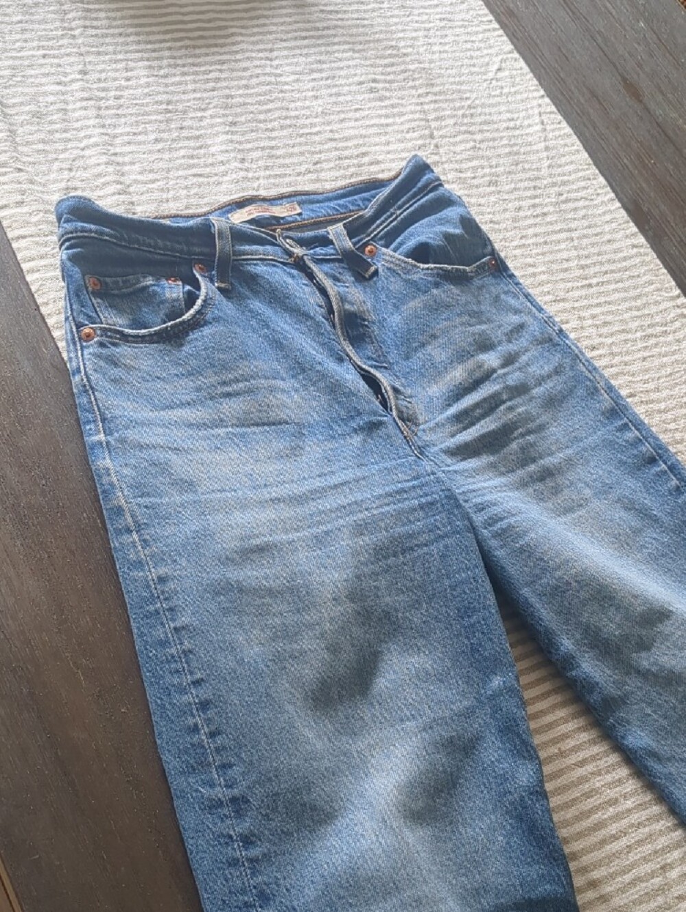 Levi's Ribcage Straight - Picture 3 of 4
